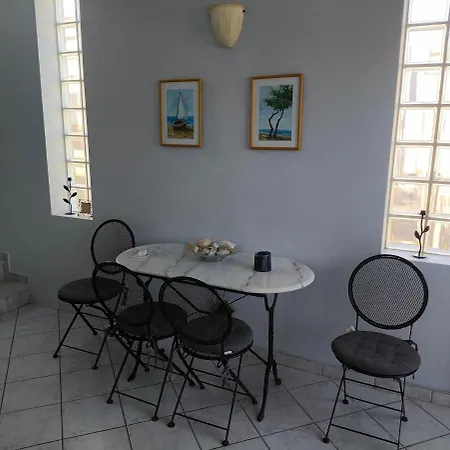 Sunny House 70 Meters From The