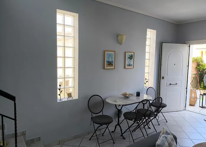 度假居 Sunny House 70 Meters From The *