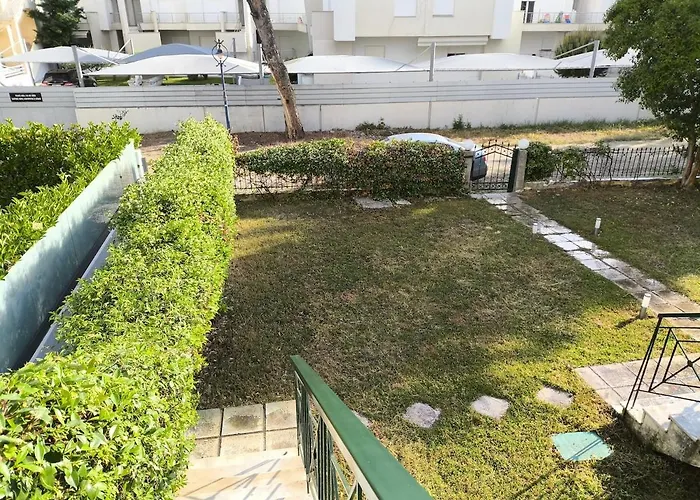 度假居 Sunny House 70 Meters From The *